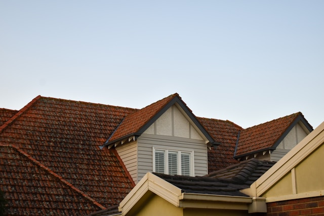 Emergency Roof Repair Tips: Protect Your Home During Storm Season